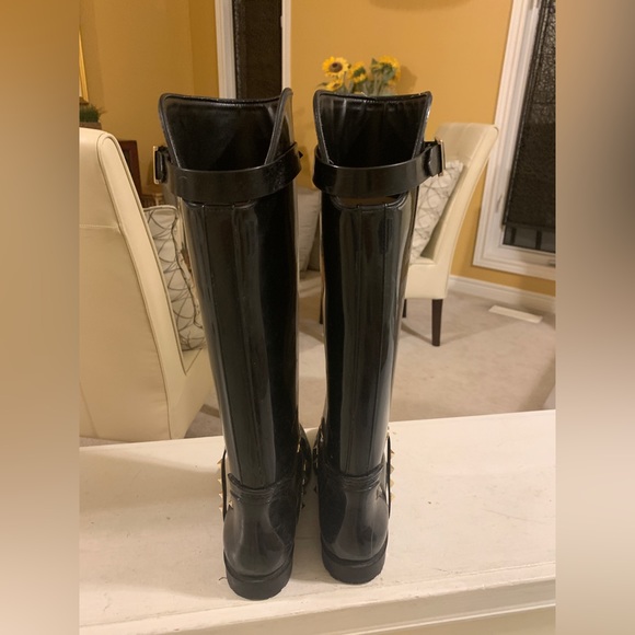 Authentic Valentino black rubber boots. - Picture 4 of 4